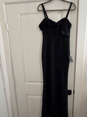 graceful arrival black floral burnout backless maxi dress Deep V-Neck Backless Maxi Evening Dress